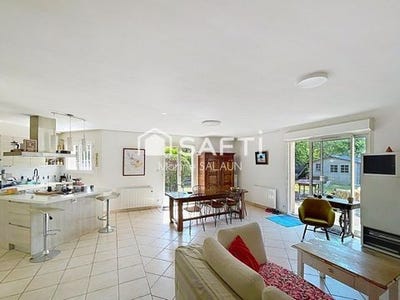 /international/fr/lacanau-aquitaine-310100742734/?lang=en