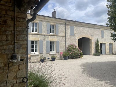 /international/fr/asnieres-la-giraud-charente-310101247980/?lang=fr