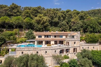 /international/fr/grasse-alpes-maritimes-france-grasse-provence-alpes-cote-d-azur-310108942158/