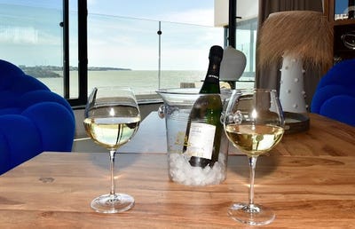 /international/fr/royan-charente-310107739706/