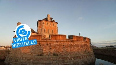 /international/fr/camaret-sur-mer-brittany-120095663430/
