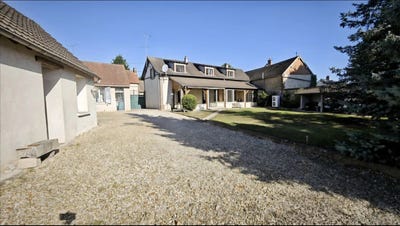 /international/fr/anet-centre-val-de-loire-310107919947/