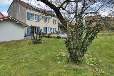 /international/fr/montceau-les-mines-burgundy-310107530270/