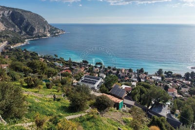 /international/fr/eze-provence-alpes-cote-d-azur-310105265658/