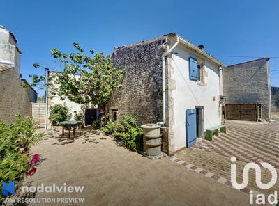 /international/fr/saint-just-luzac-charente-310100789890/