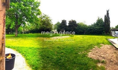 /international/fr/laval-pays-de-la-loire-310100113424/
