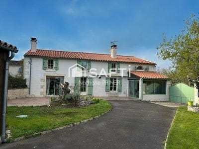 /international/fr/benet-pays-de-la-loire-310107374941/