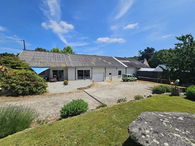 /international/fr/cleguerec-brittany-310108184590/?lang=id
