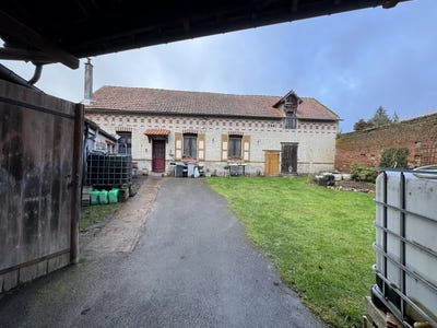 /international/fr/royaucourt-picardie-310105775451/
