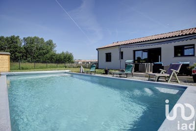 /international/fr/lavaur-midi-pyrenees-310099834723/