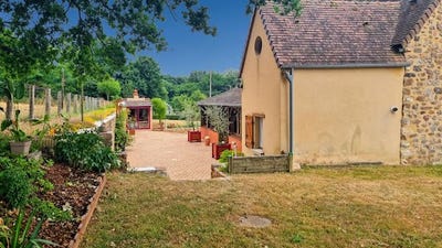 /international/fr/saint-denis-d-orques-pays-de-la-loire-310100826383/