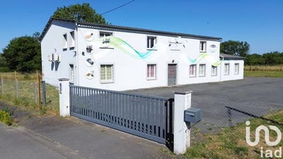 /international/fr/pompaire-charente-310106823602/