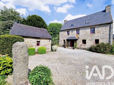 /international/fr/kergrist-moelou-brittany-310106412526/