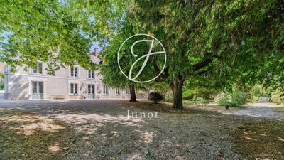 /international/fr/amboise-centre-val-de-loire-310106681572/