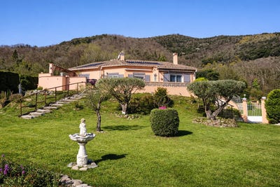 /international/fr/arles-sur-tech-languedoc-roussillon-310107295157/