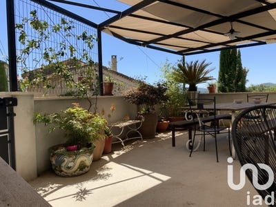 /international/fr/les-mees-provence-alpes-cote-d-azur-310099782325/