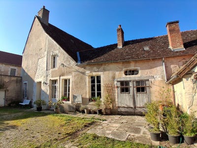 /international/fr/coulanges-la-vineuse-burgundy-310107581453/