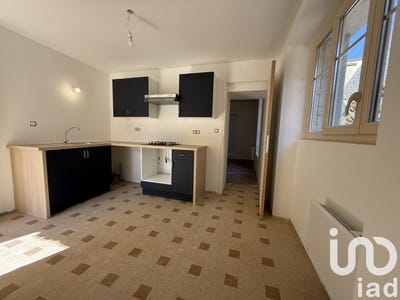 /international/fr/joigny-burgundy-310098798993/