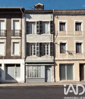 /international/fr/montrejeau-midi-pyrenees-310106822644/