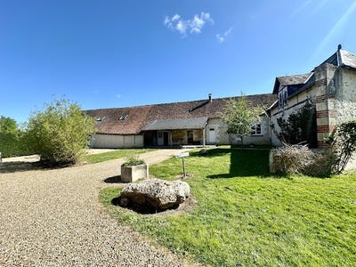 /international/fr/amboise-centre-val-de-loire-310098943438/