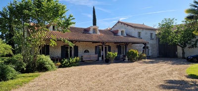 /international/fr/chinon-centre-val-de-loire-120092977759/?lang=zh-tw