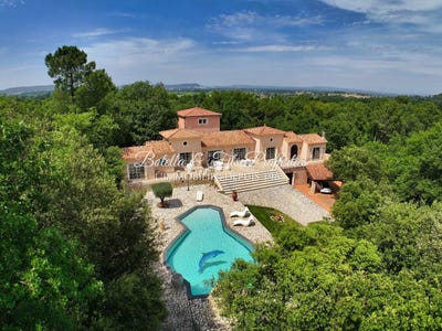 /international/fr/villeneuve-les-avignon-languedoc-roussillon-310100557876/