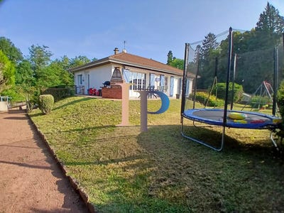 /international/fr/briennon-centre-val-de-loire-310100792617/