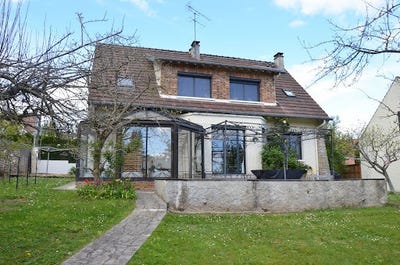 /international/fr/chevreuse-ile-de-france-310107640022/