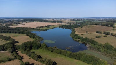 /international/fr/saint-jeanvrin-centre-val-de-loire-310107561538/