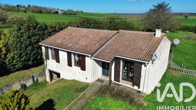 /international/fr/thurageau-charente-310106604341/