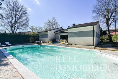 /international/fr/auch-midi-pyrenees-310107794729/