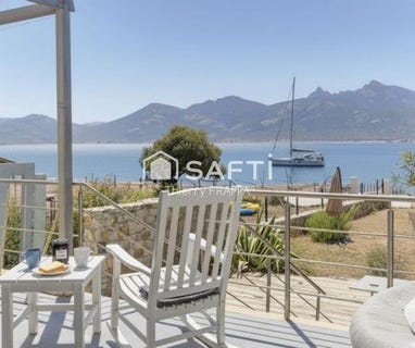 /international/fr/galeria-corsica-310108973134/
