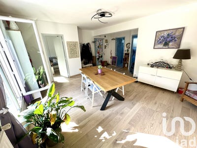 /international/fr/dourdan-ile-de-france-310098797721/