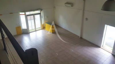 /international/fr/saintes-charente-310104472743/