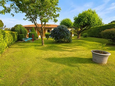 /international/fr/teuillac-aquitaine-310108329645/
