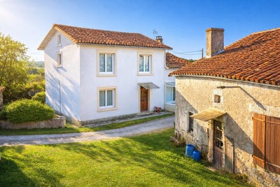 /international/fr/montmoreau-saint-cybard-charente-310108278306/