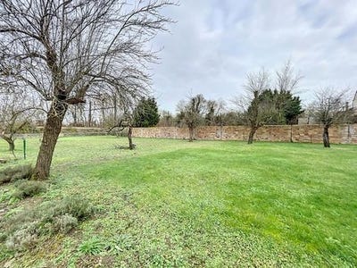 /international/fr/champigny-burgundy-120096540898/