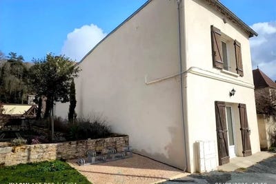 /international/fr/saint-capraise-de-lalinde-aquitaine-310098877881/