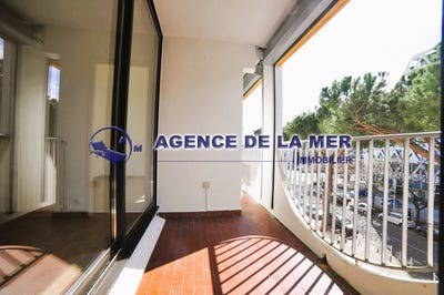 /international/fr/la-grande-motte-centre-val-de-loire-310098924189/