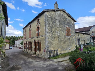 /international/fr/montreuil-sur-blaise-ardennes-310095169822/