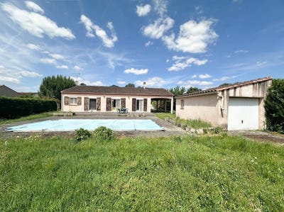 /international/fr/lescure-d-albigeois-midi-pyrenees-310108954168/
