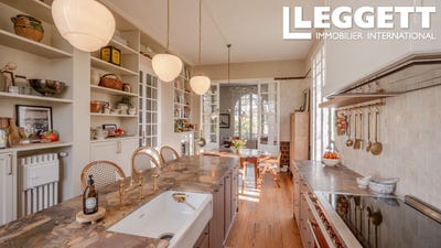 /international/fr/sainte-foy-la-grande-aquitaine-310106858351/