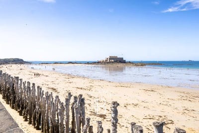 /international/fr/st-malo-brittany-310101835674/