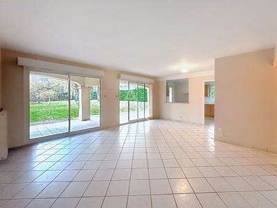 /international/fr/macon-burgundy-310104471114/