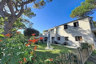 /international/fr/mougins-provence-alpes-cote-d-azur-310108433130/