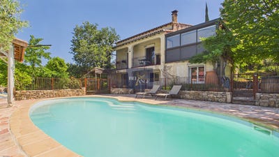 /international/fr/aubenas-rhone-310108929170/?lang=it