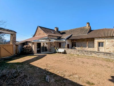 /international/fr/berze-la-ville-burgundy-310098975224/