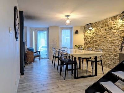 /international/fr/bressuire-charente-120098603476/