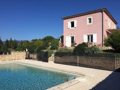 /international/fr/villars-provence-alpes-cote-d-azur-310098639150/?lang=en