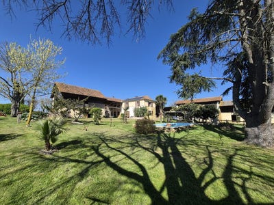 /international/fr/sarraguzan-midi-pyrenees-310107070934/